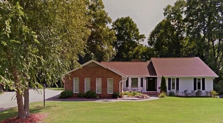 350 Saddle Creek Circle, Roswell, GA 30076 — most recent listing photo