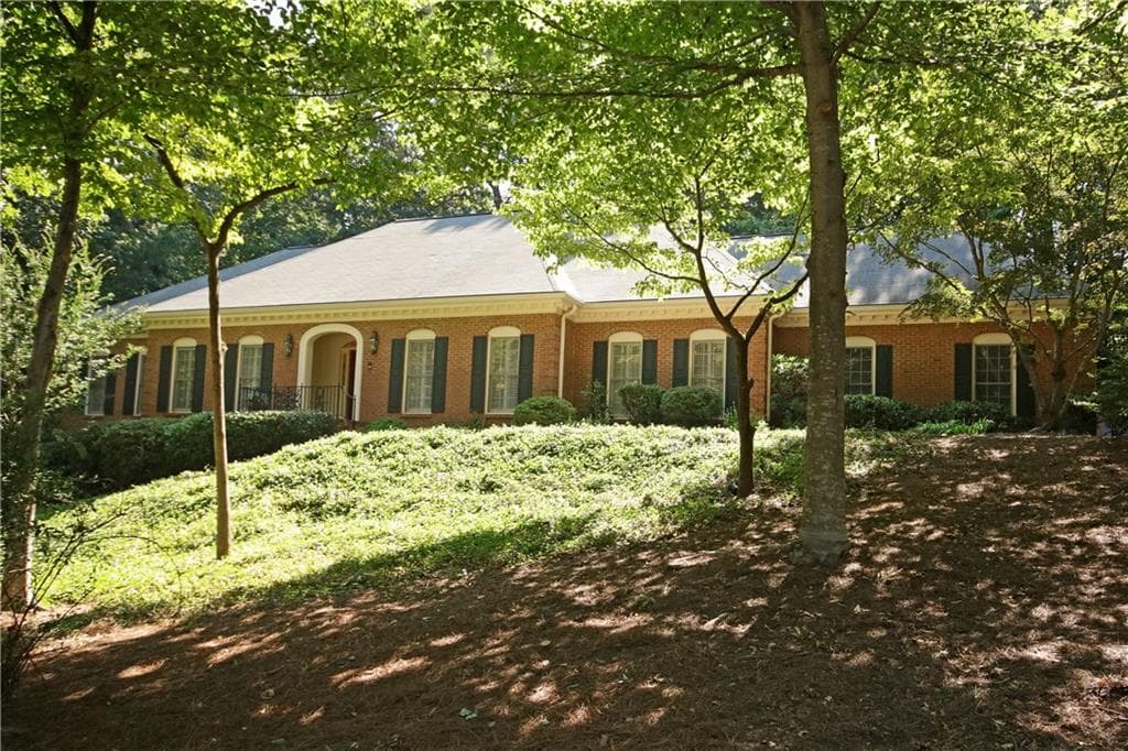 685 Bittersweet Trail, Sandy Springs, GA 30350 — most recent listing photo