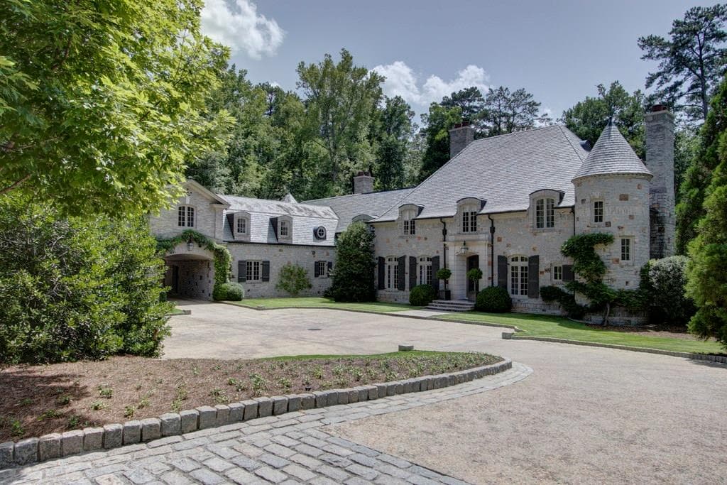 5 bedroom single family residence sold at 3780 Paces Ridge, Atlanta, GA 30327