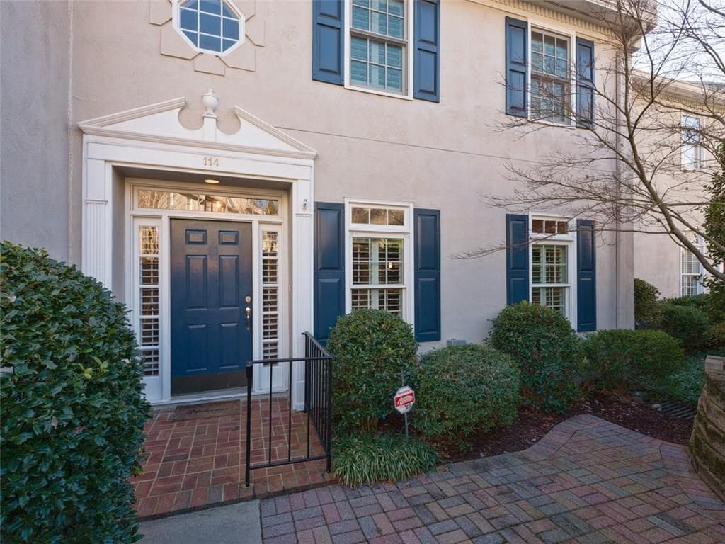 4 bedroom townhouse sold at 114 Paces Run 114, Atlanta, GA 30339
