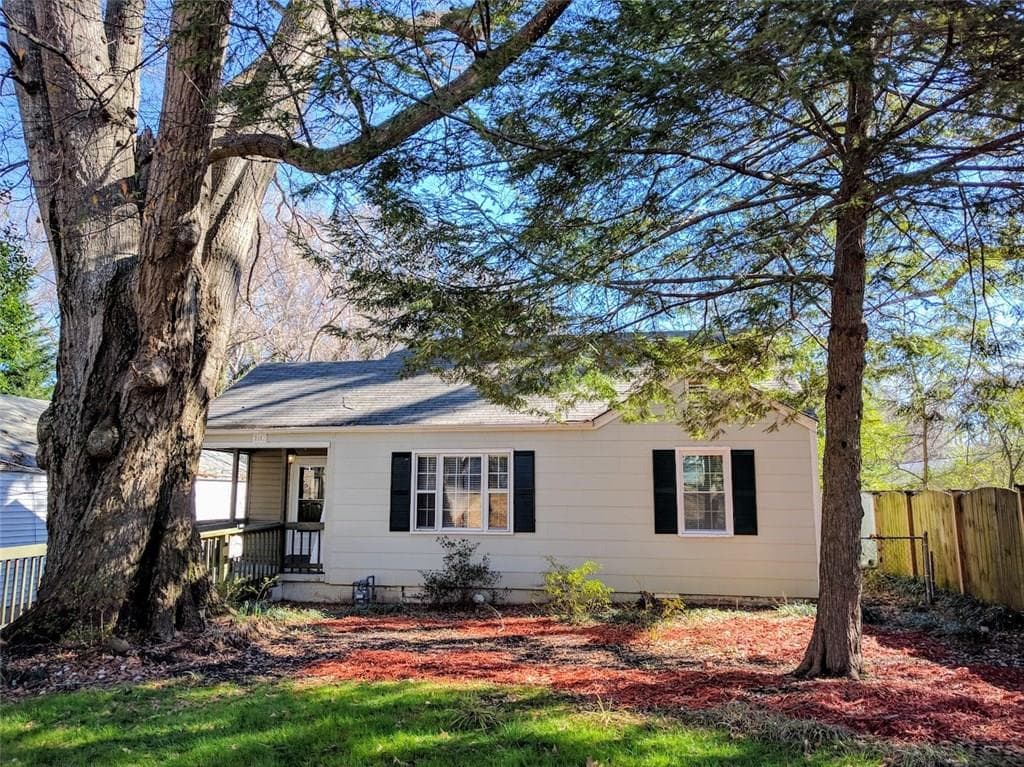 2852 Pearl Street, East Point, GA 30344 — most recent listing photo