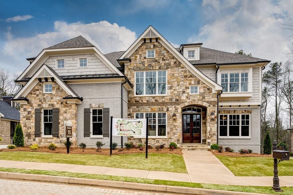525 Belada Boulevard, Sandy Springs, GA 30342 — most recent listing photo