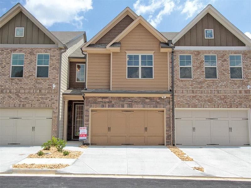5880 Vinyard Lane, Cumming, GA 30041 — most recent listing photo