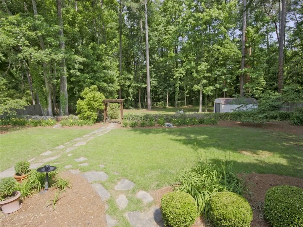 single family residence sold at 245 Pineland Road, Atlanta, GA 30342