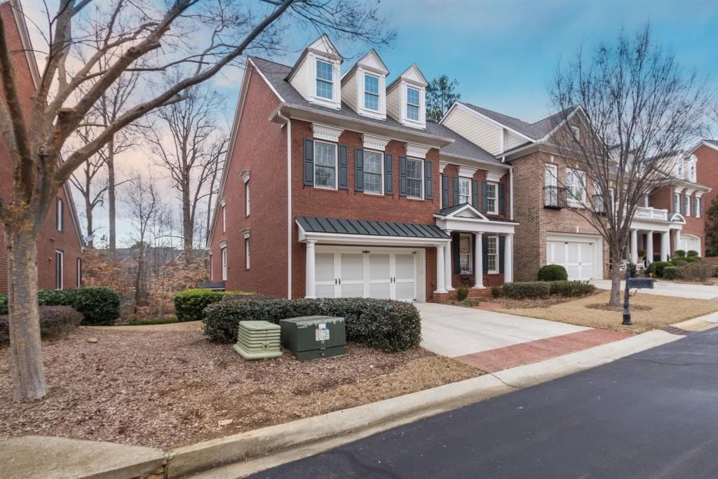 3 bedroom, 3,473 sq ft townhouse sold at 11970 Dancliff Trace 11970, Alpharetta, GA 30009