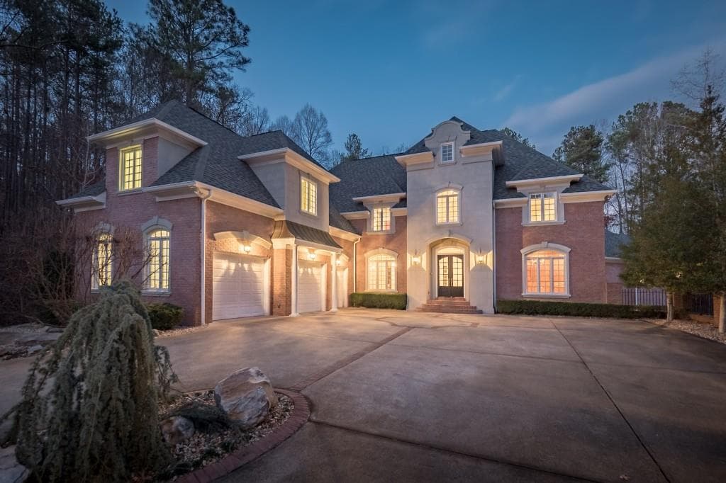 123 Russell Road, Roswell, GA 30075 — most recent listing photo