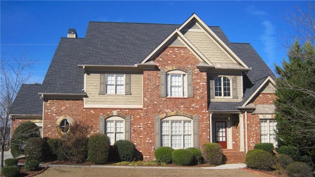 5 bedroom, 3,872 sq ft single family residence sold at 2746 Country House Way, Buford, GA 30519