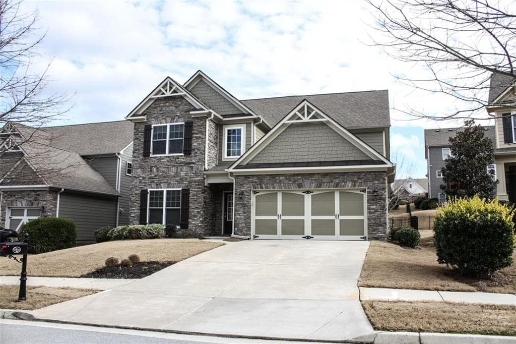 4 bedroom, 2,457 sq ft single family residence sold at 7639 Triton Court, Flowery Branch, GA 30542