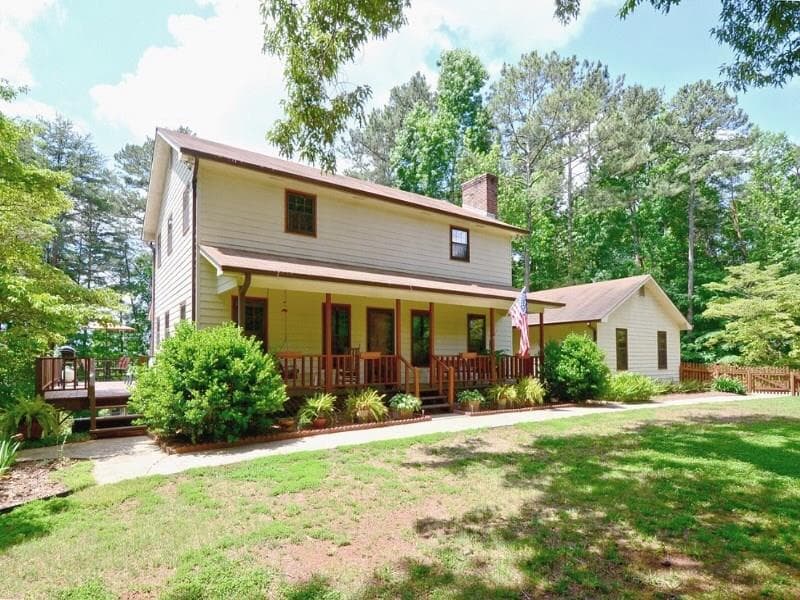 3 bedroom, 2,170 sq ft single family residence sold at 290 Twin Lakes Drive, Canton, GA 30115