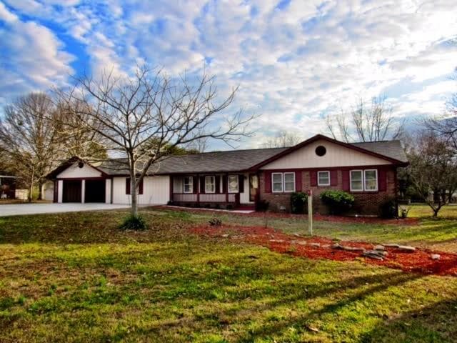 2773 Skyland Drive, Snellville, GA 30078 — most recent listing photo