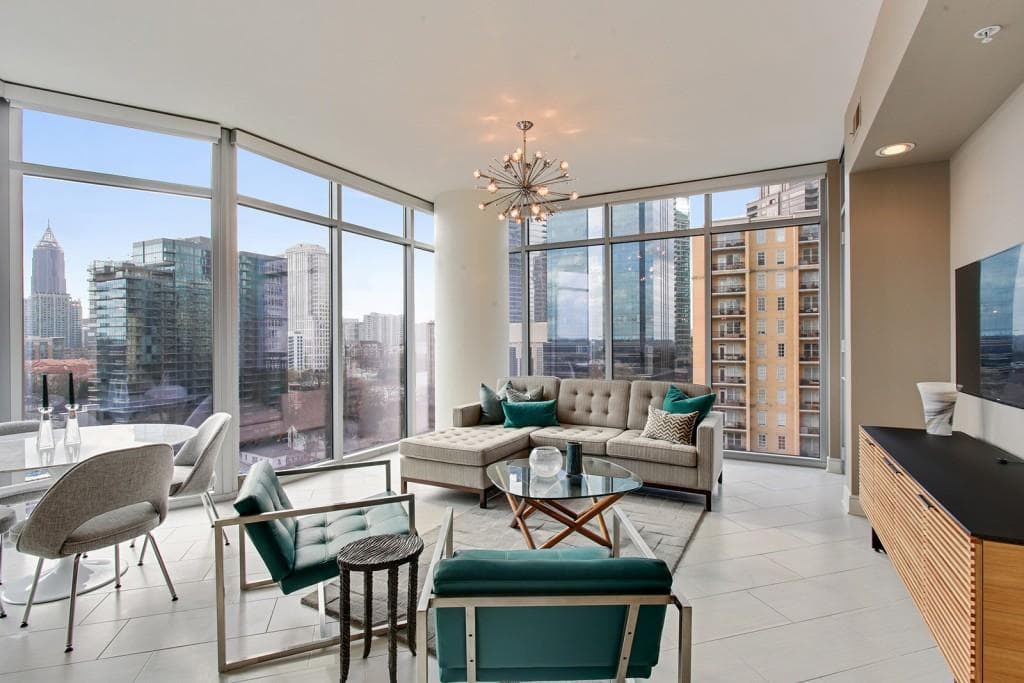 2 bedroom, 1,732 sq ft condominium sold at 222 12th Street 1603, Atlanta, GA 30309