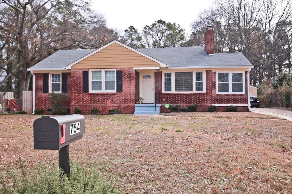 4 bedroom, 1,918 sq ft single family residence sold at 754 Pasley Avenue, Atlanta, GA 30316