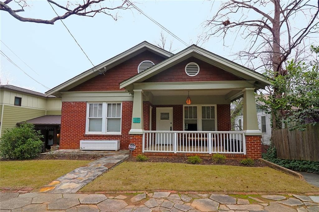 5 bedroom, 3,002 sq ft single family residence sold at 1304 Iverson Street, Atlanta, GA 30307