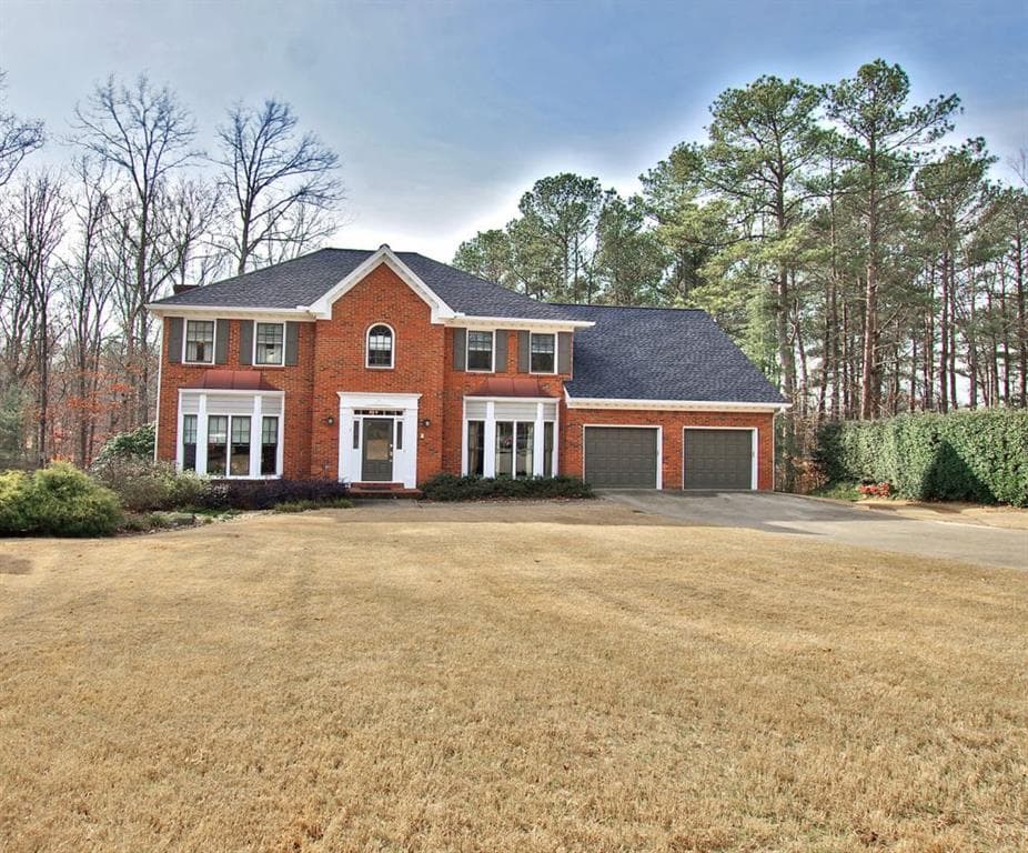 4 bedroom, 3,282 sq ft single family residence sold at 650 Wood Work Way, Roswell, GA 30076