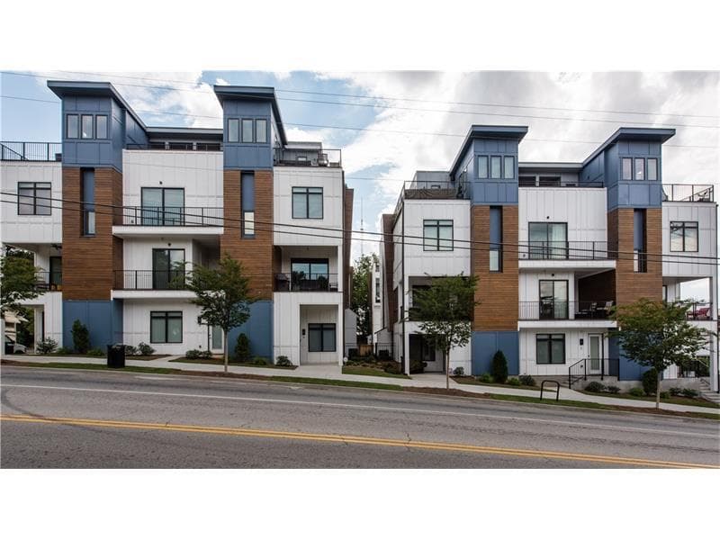 3 bedroom, 2,600 sq ft townhouse sold at 600 Bonaventure Avenue 9, Atlanta, GA 30306