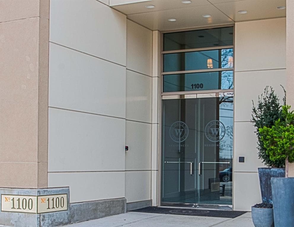 2 bedroom, 1,249 sq ft condominium sold at 1100 Howell Mill Road 812, Atlanta, GA 30318