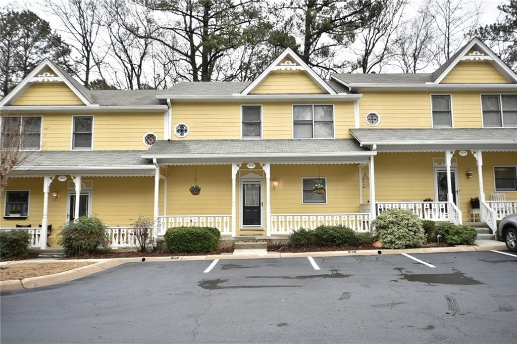 2 bedroom, 1,318 sq ft townhouse sold at 3979 Chelsea Common, Tucker, GA 30084