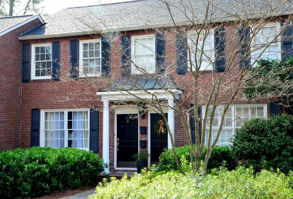 2 bedroom, 900 sq ft condominium sold at 93 Sheridan Drive 2, Atlanta, GA 30305