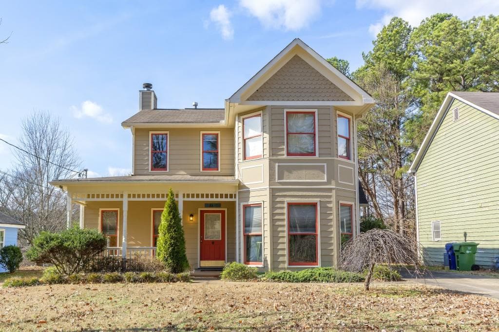 4 bedroom, 2,016 sq ft single family residence sold at 977 Walker Avenue, Atlanta, GA 30316