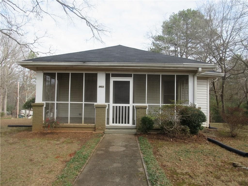 3 bedroom, 1,428 sq ft single family residence sold at 5280 Moore Street, Stone Mountain, GA 30083