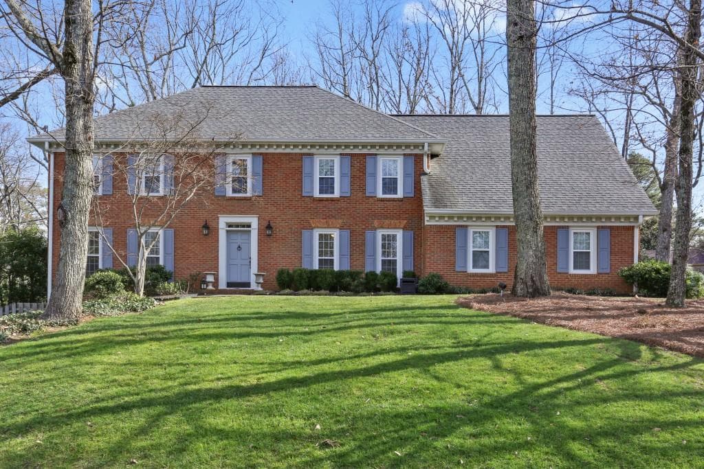 6965 Hunters Knoll, Sandy Springs, GA 30328 — most recent listing photo