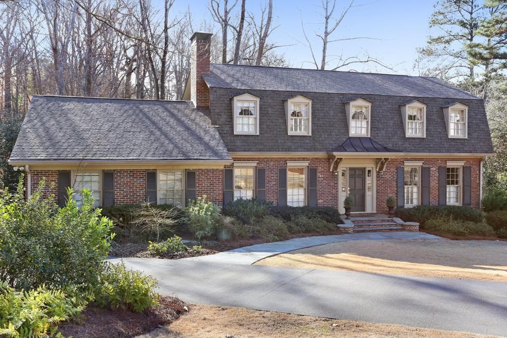 4 bedroom, 2,751 sq ft single family residence sold at 4256 Tuxedo Forest Drive, Atlanta, GA 30342