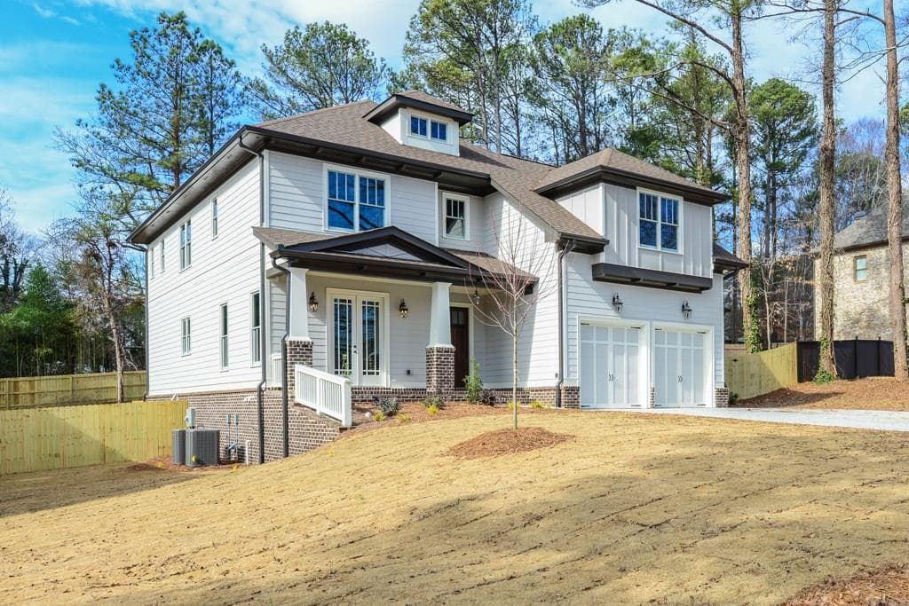 5 bedroom, 3,490 sq ft single family residence sold at 1972 Hollidon Road, Decatur, GA 30033