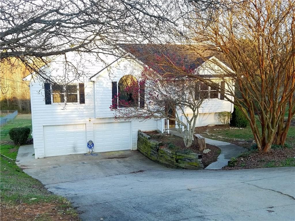 4 bedroom, 1,597 sq ft single family residence sold at 66 Garretts Drive, Douglasville, GA 30134