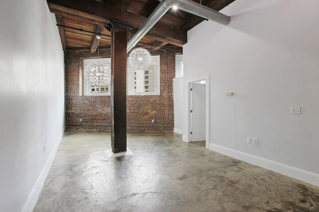2 bedroom, 1,194 sq ft condominium sold at 326 Nelson Street 102, Atlanta, GA 30313
