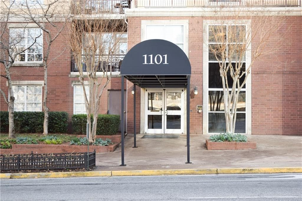 2 bedroom, 1,158 sq ft condominium sold at 1101 Juniper Street 1121, Atlanta, GA 30309