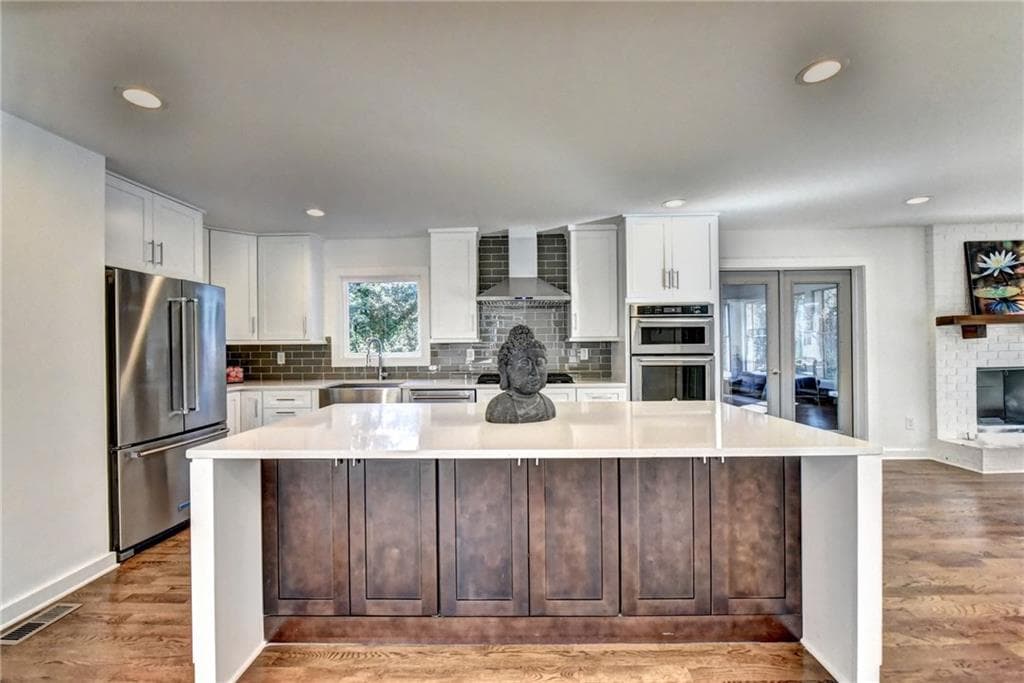 4 bedroom, 2,380 sq ft single family residence sold at 2183 Meadowcliff Drive, Atlanta, GA 30345