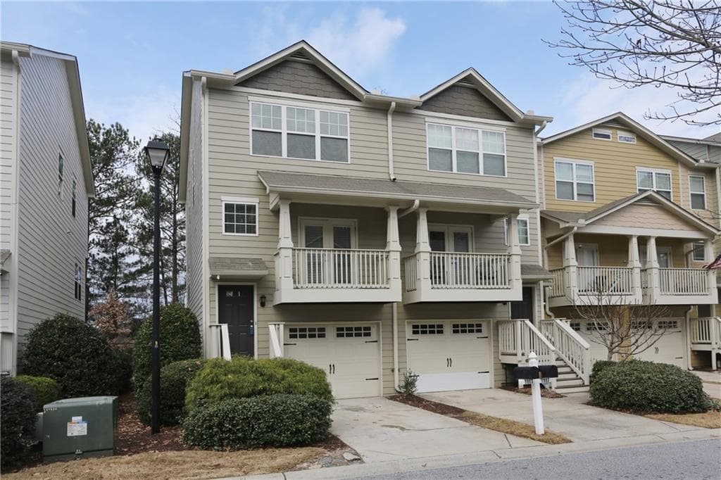 2 bedroom, 1,326 sq ft townhouse sold at 1113 Liberty Parkway 1113, Atlanta, GA 30318