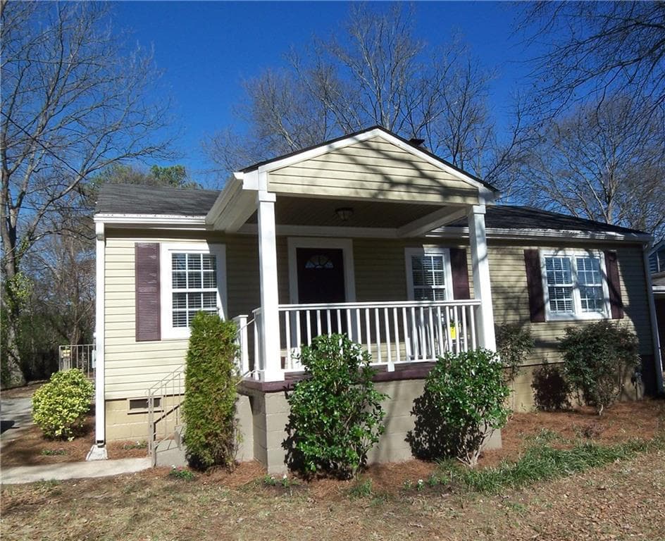 2 bedroom, 912 sq ft single family residence sold at 1696 Flat Shoals Road, Atlanta, GA 30316