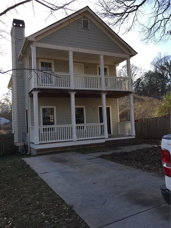 3 bedroom, 1,760 sq ft single family residence sold at 2376 Saint James Drive, Atlanta, GA 30318