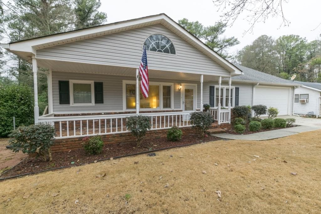 3 bedroom, 2,798 sq ft single family residence sold at 1395 Alverado Way, Decatur, GA 30032