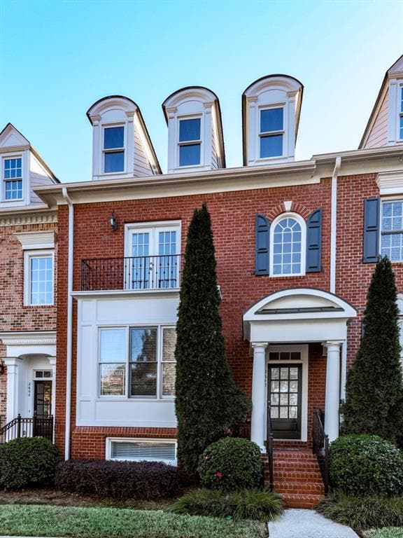 3 bedroom townhouse sold at 2610 Milford Lane, Alpharetta, GA 30009