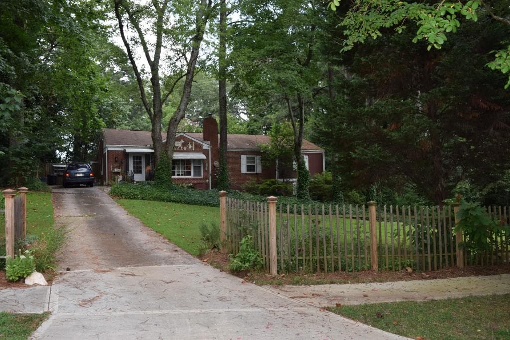 423 Woodhaven Drive, Decatur, GA 30030 — most recent listing photo