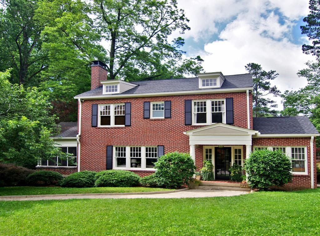 4 bedroom, 2,551 sq ft single family residence sold at 1401 Harvard Road, Atlanta, GA 30306