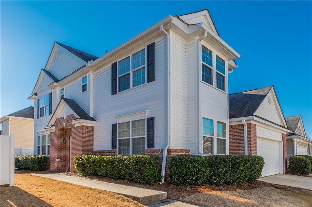 4 bedroom, 2,096 sq ft single family residence sold at 3921 Cutler Donahoe Way, Cumming, GA 30040