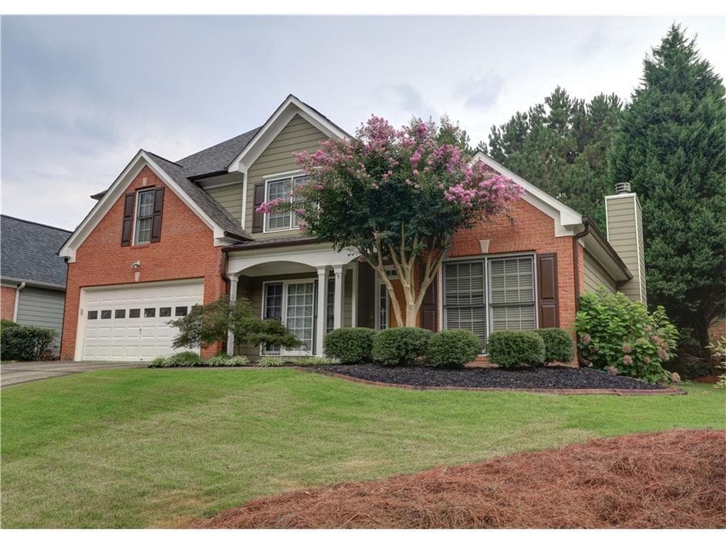 4 bedroom, 2,279 sq ft single family residence sold at 4220 Moccasin Trail, Woodstock, GA 30189