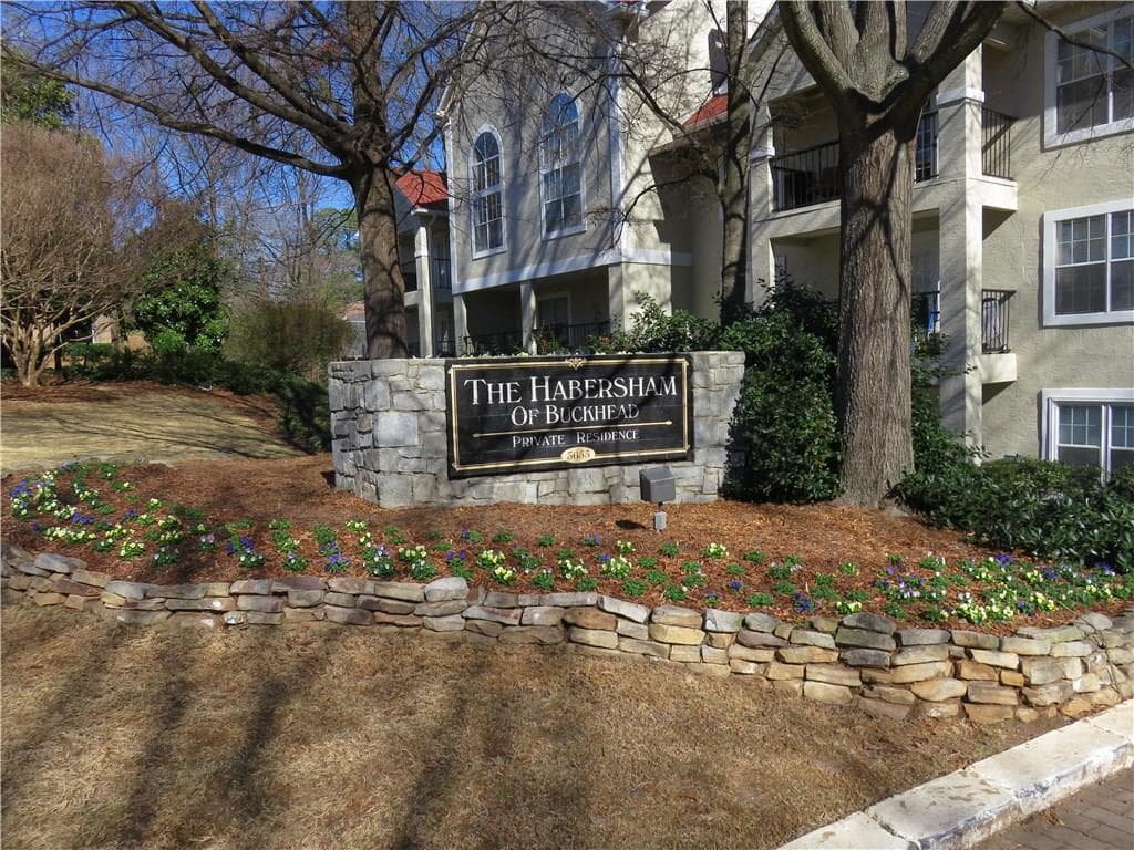 1 bedroom, 713 sq ft condominium sold at 3655 Habersham Road 109, Atlanta, GA 30305