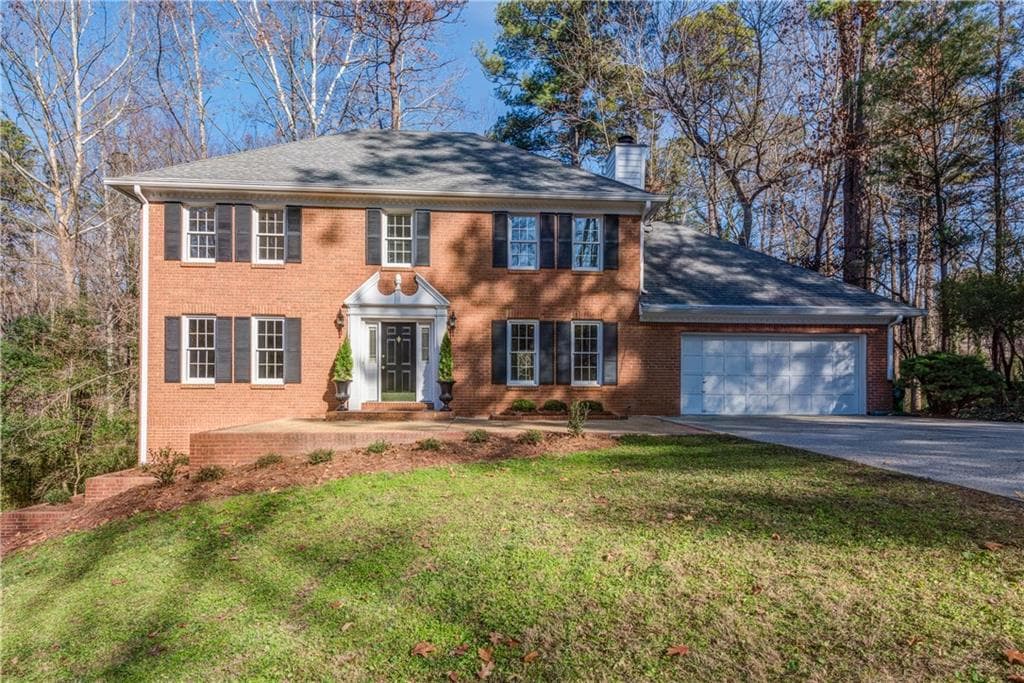 4 bedroom single family residence sold at 30 Stewart Drive, Atlanta, GA 30342