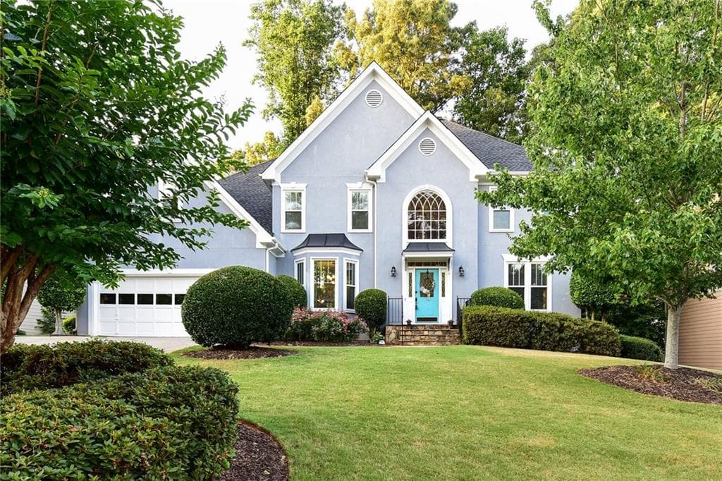 6 bedroom, 3,447 sq ft single family residence sold at 7470 Brookstead Crossing, Johns Creek, GA 30097