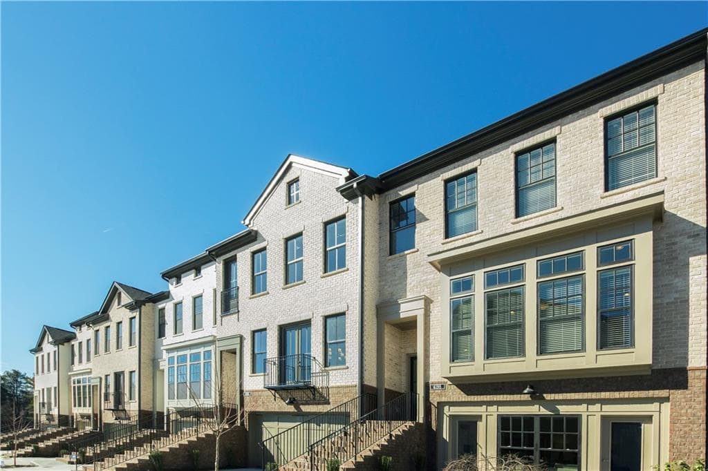 1689 Foxhall Square 4, Dunwoody, GA 30338 — most recent listing photo