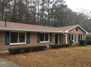 3 bedroom, 1,596 sq ft single family residence sold at 4211 Smithfield Drive, Tucker, GA 30084