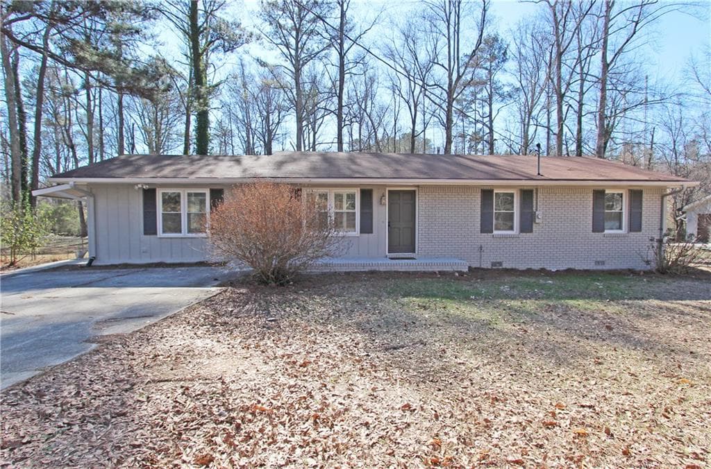 3 bedroom single family residence sold at 1595 W Highpoint Drive, Douglasville, GA 30134