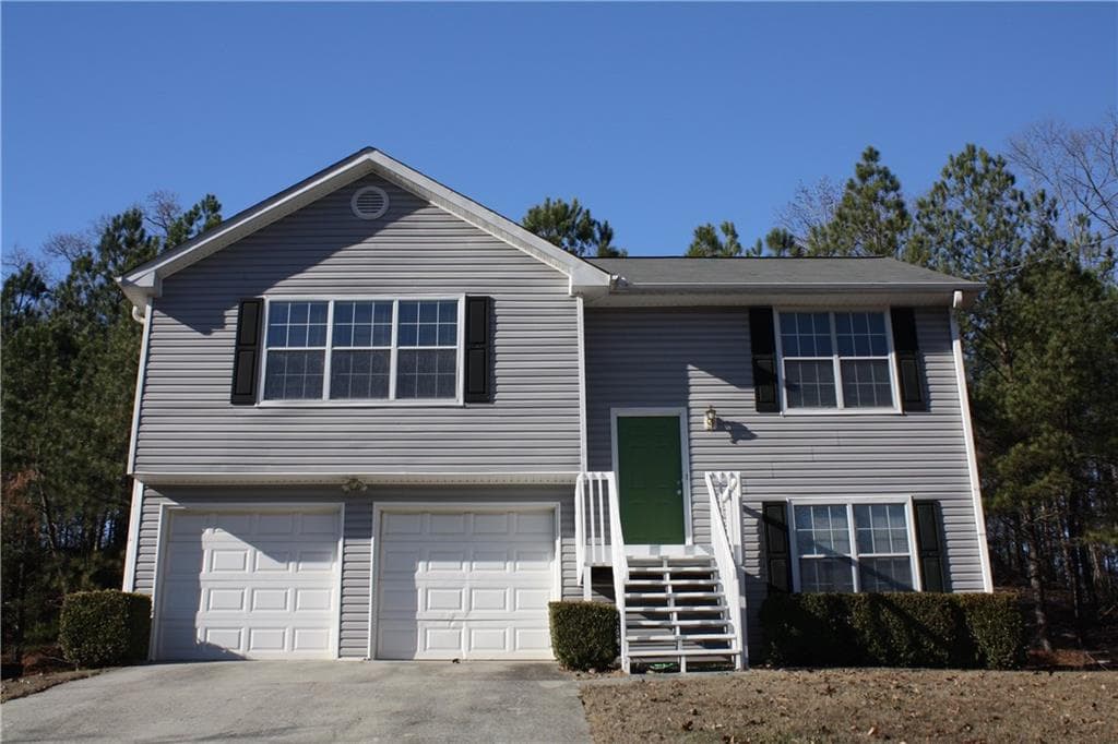 3 bedroom, 1,352 sq ft single family residence sold at 5534 Princeton Oaks Lane, Sugar Hill, GA 30518