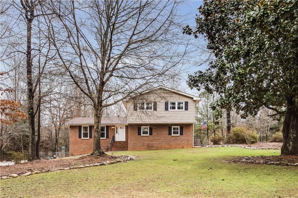 4 bedroom, 2,743 sq ft single family residence sold at 6704 Tilton Lane, Atlanta, GA 30360