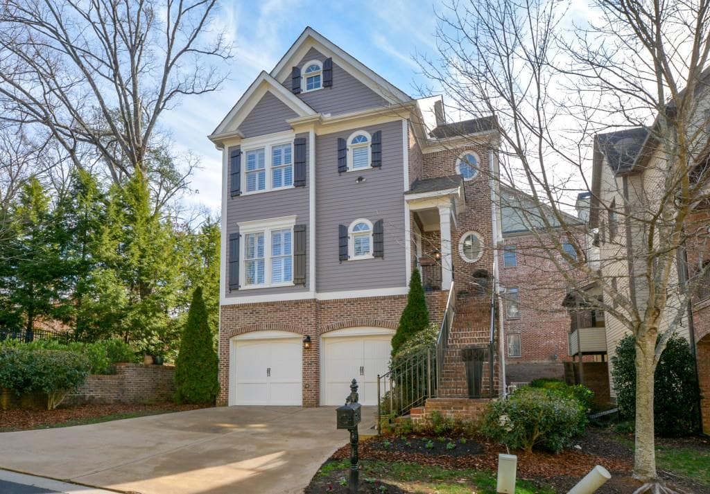 4 bedroom, 2,520 sq ft single family residence sold at 1134 Park Overlook Drive, Atlanta, GA 30324