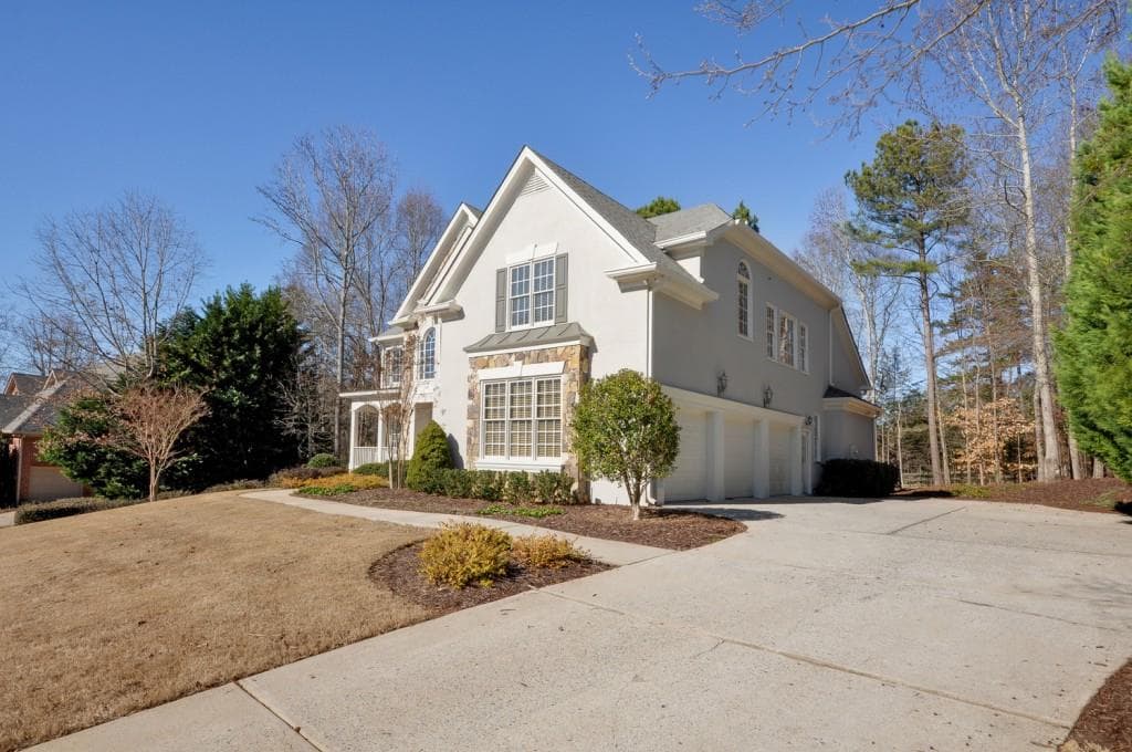 800 Autumn Close, Alpharetta, GA 30004 — most recent listing photo